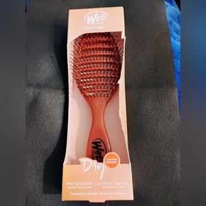 Brand New Wet Brush Speed Dry